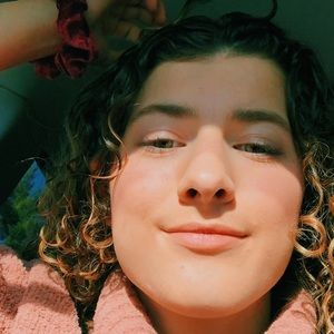 Meet your Posher, Leah